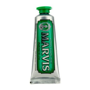 Marvis クラシックストロングミント歯磨き粉（トラベルサイズ） (Classic Strong Mint Toothpaste (Travel Size))